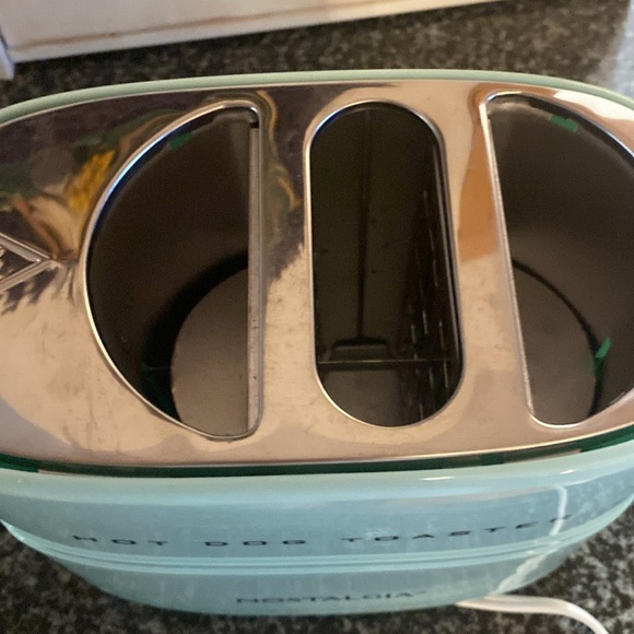 Retro Pop-Up Hot Dog Toaster Green - Picture 2 of 9